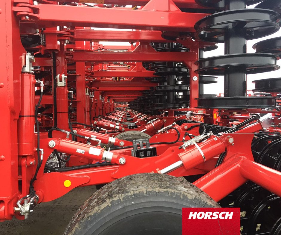HORSCHMaschinen's tweet photo. Greetings from our production site in Ronneburg. Here we are busy building machines for you that can travel all over the world. To give you an impression of the site, we have prepared a few impressions. #HORSCH #Machineconstruction https://t.co/edoqDdmYi7