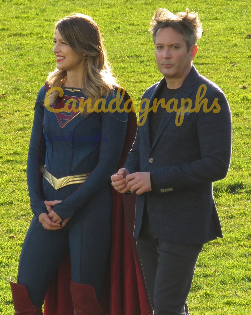 canadagraphs's tweet photo. #Supergirl photos from yesterdays shoot of episode 6x11.

Melissa Benoist, Thomas Lennon, and currently unidentified actress shooting scenes later in the afternoon. https://t.co/Yw66Cw7hKI