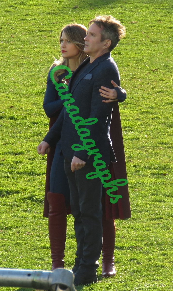 canadagraphs's tweet photo. #Supergirl photos from yesterdays shoot of episode 6x11.

Melissa Benoist, Thomas Lennon, and currently unidentified actress shooting scenes later in the afternoon. https://t.co/Yw66Cw7hKI