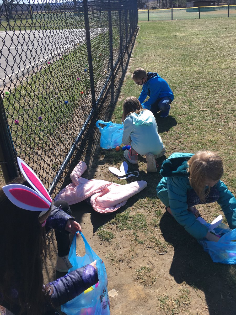 Big thanks to #MVProud Elementary School PTO for sponsoring today's Easter Egg hunt for students.  Great day to be outside! <a href="/trtomasko/">Dr. Tracie Tomasko</a> <a href="/JohnZesiger/">Dr. John W. Zesiger</a> <a href="/mrdricciotti/">Darin Ricciotti</a> <a href="/LuLuPerna/">Luann Perna</a> <a href="/Eharchak/">Elsie</a> <a href="/MVSDPolice/">Moshannon Valley Police Dept</a> <a href="/WendyPayne_mvsd/">WendyPayne</a> <a href="/knights_mv/">Mo Valley Positivity</a> <a href="/laura_mihalko/">Laura Mihalko</a> <a href="/jwagner1006/">JWagner</a> <a href="/Ms_Elensky_MVES/">Melissa S Elensky</a>