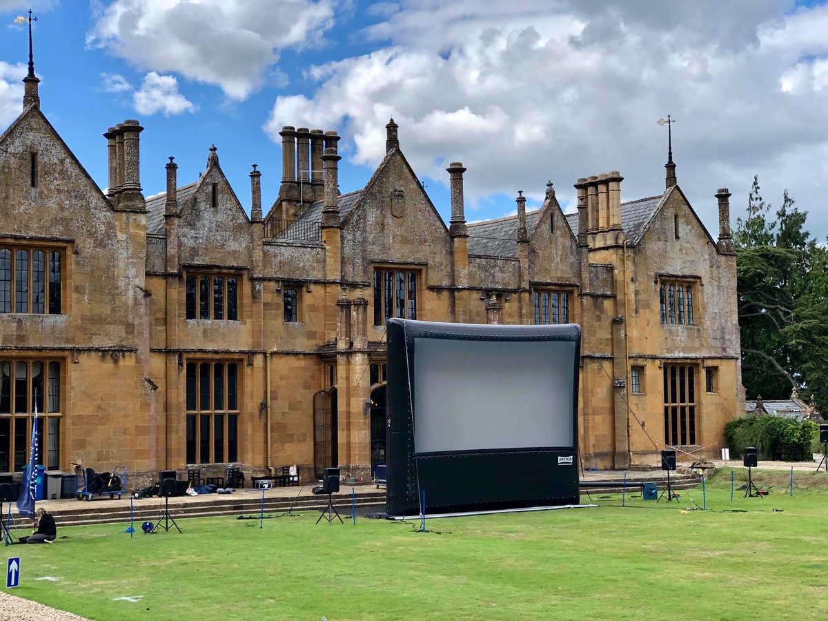 Starlight-Cinema tweet media