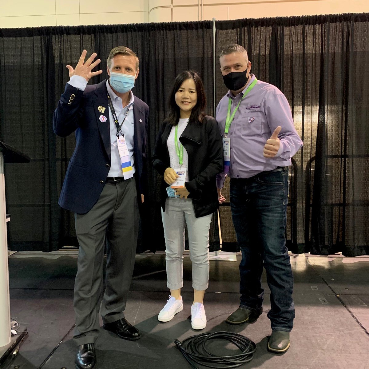 NoDigShow's tweet photo. Congratulations to Wei Liao on winning the $5,000 prize sponsored by @vermeerug! All paid Full-Conference &amp; 1 Day-Conference attendees were entered into the drawing- the winner was chosen at random during last night's Educational Fund Auction Reception! #NoDigOrlando2021 https://t.co/dqwvUEmel6