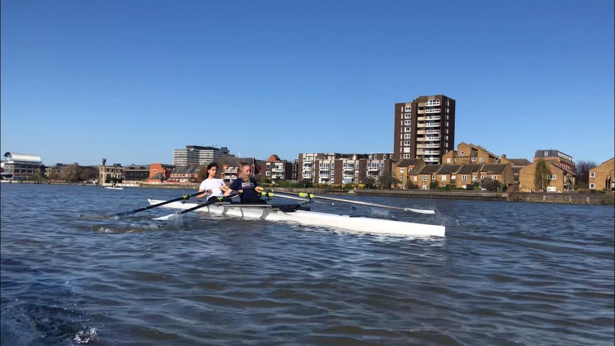 SHHSHammersmith's tweet photo. Wonderful to see our Y10-13 rowers back on the water @FulhamReachBC this week! Looking forward to our Easter sessions and more to follow next term with new Y9 groups getting on the water too!! #shhsrowing https://t.co/VtH7BhLQob