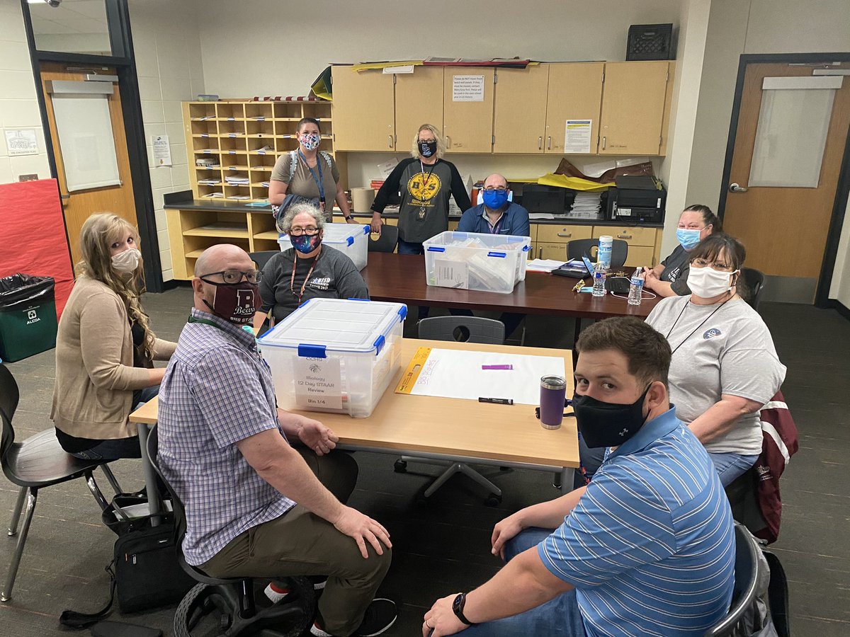 shawnawiebusch's tweet photo. CCHS and BHS Bio teams are collaborating on mock data and STAAR review! So excited to be able to work with this dedicated team! #BISD #BISDScience #BISDOnTheMove https://t.co/DgVkoDuyjz