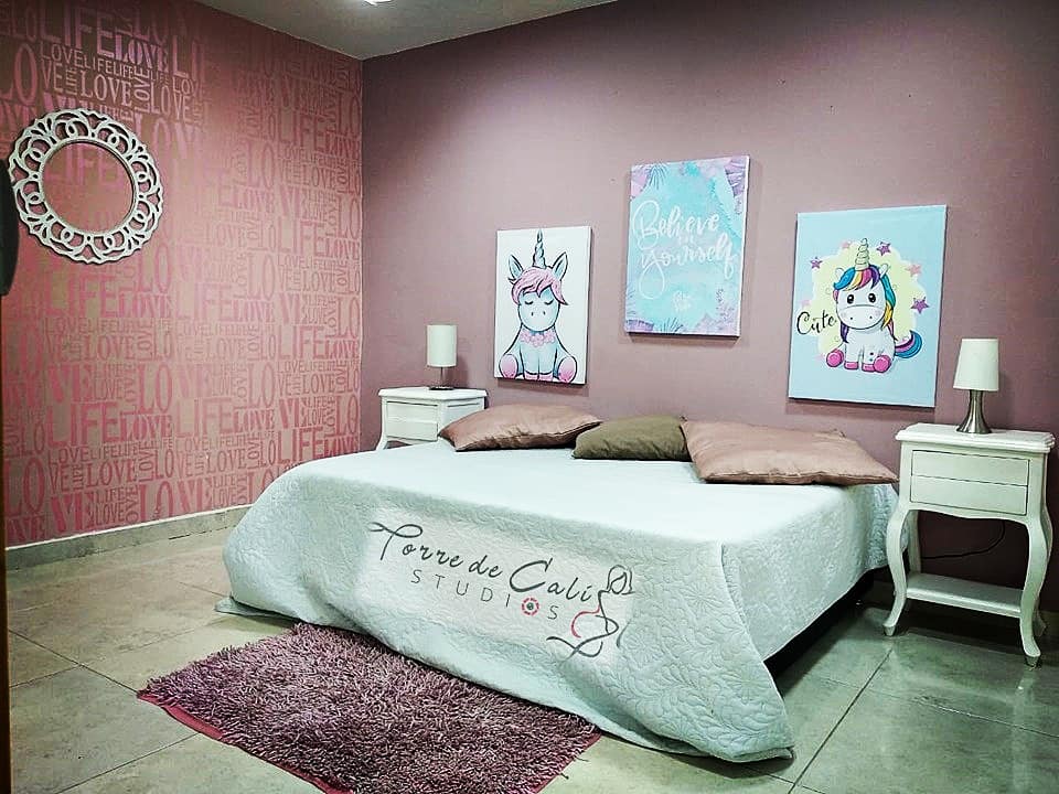 cadillandstudio's tweet photo. Ven y únete a nuestro equipo de trabajo.
Habitaciones cómodas, equipadas y adecuadas para garantizar que tú transmisión sea de calidad con todas las comodidades. 

Qué esperas para empezar a trabajar por tus sueños? En Torre de Cali Studios te ayudamos a alcanzar tus metas. https://t.co/0n3XVMU5um