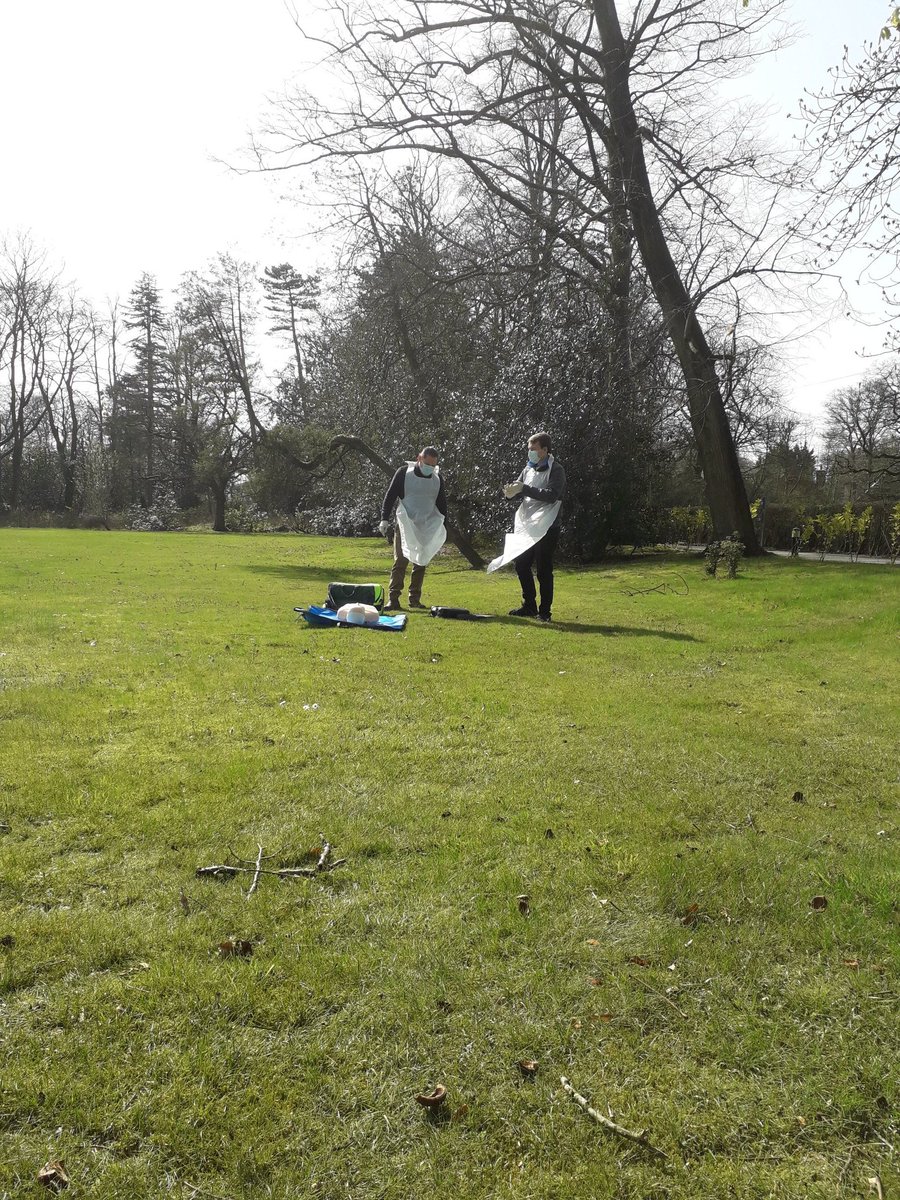 Fun in the sun #OutdoorLearning #Scenarios #CFR2021 #CFR #CheshireMersey trainees <a href="/NWAmbulance/">North West Ambulance Service</a> <a href="/cardiacsmart/">CardiacSmart</a> 💚🚑🙌🌈🤩