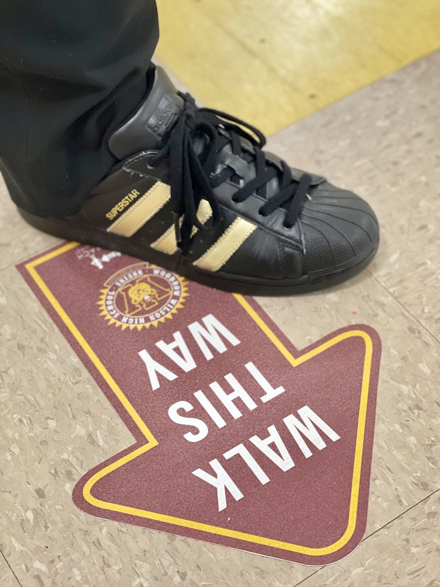 renee_shipman's tweet photo. Bruins we are getting ready for your return! #gd2bab #proudtobeLBUSD #walkthisway #safeandcivil https://t.co/MCvykR8Maq