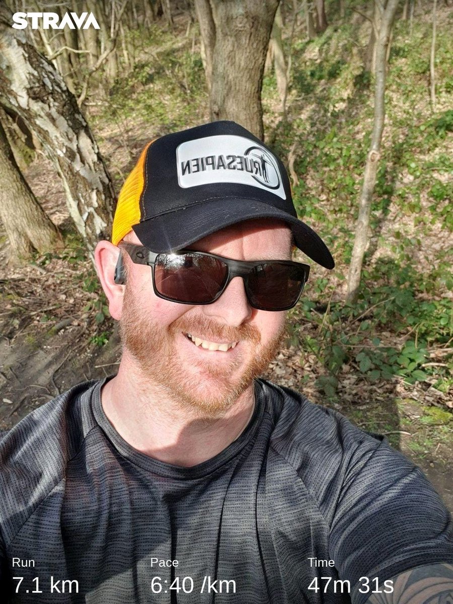Streetoutlawrun's tweet photo. Technical trails and running in the new kicks 👟Nice recovery run after yesterday's long run and sports massage. Nice and easy in the sunshine 😎🧡👍 #TeamAW🖤🤍 #TrueSapien #bandoforange🧡 #BeObsessed #trailstherapy #runninginthenewkicks #ForJim💚
#keepitfunsimplepositive https://t.co/pTFpW7T8AW