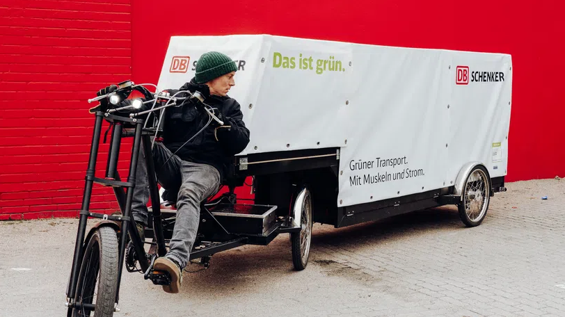 silberstift's tweet photo. This is what the future looks like 🍀🚴‍♂️💚☀️ 

https://t.co/UIPum8p1ec https://t.co/eBDRl2Z2t6