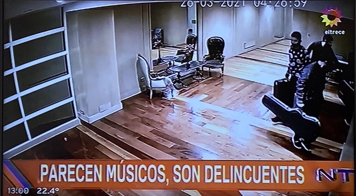 Cagamos. Nos descubrieron.