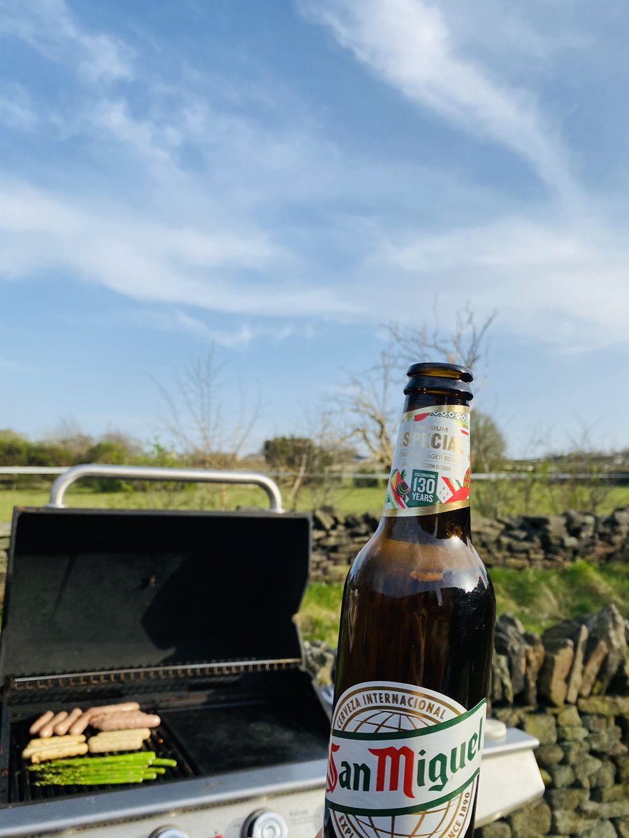 Hansonprogolf's tweet photo. Great course @CroslandHeathGC
Great weather ☀️
Top company 👏🏽
8 birdies 🐦
BBQ at home 🥩
Family 👨👩👧👦+1
Beer 🍻
#ProperDayOut #HowTheyShouldBe
#Lockdown https://t.co/MsCLT0X1YF