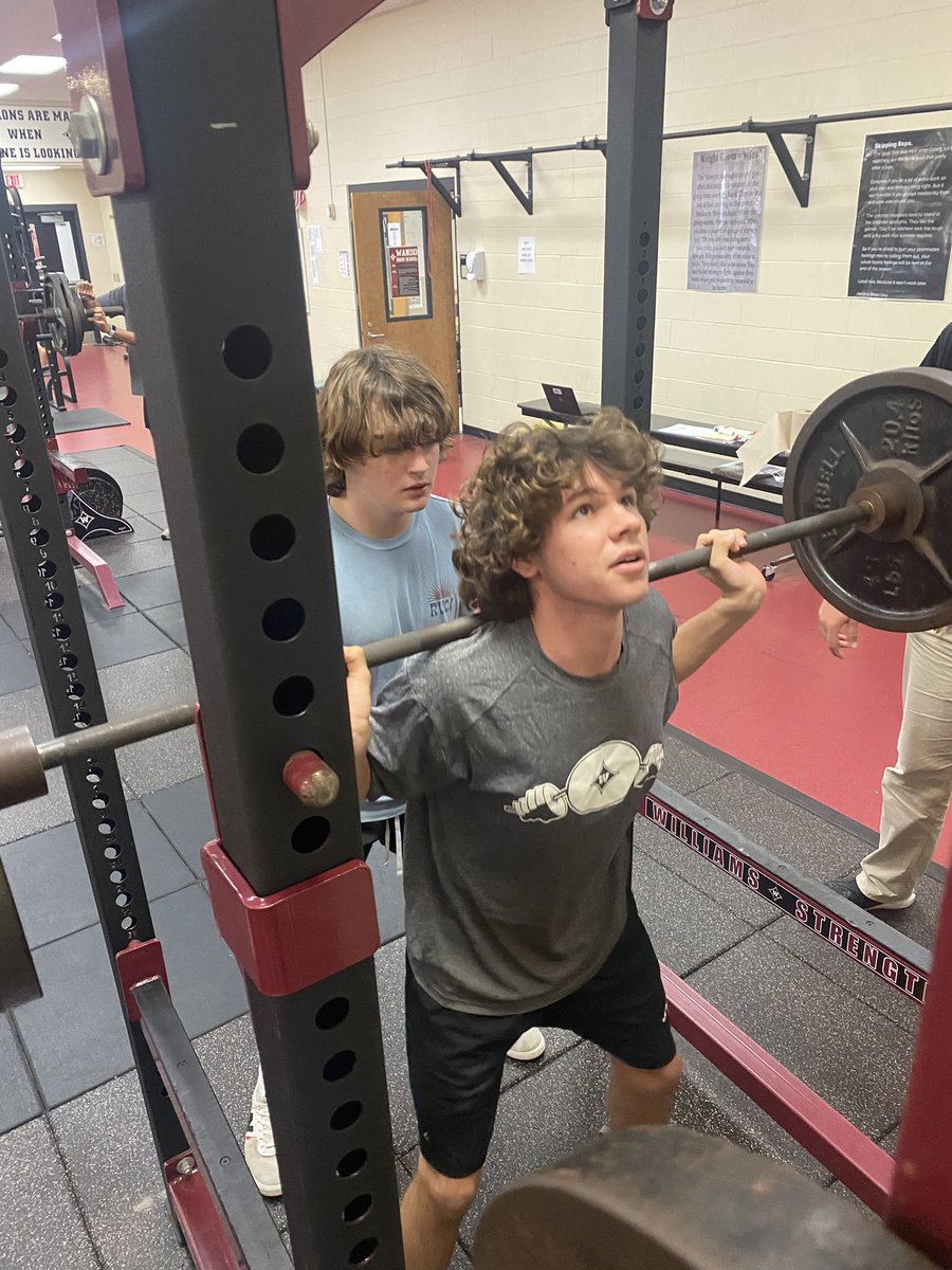 WandoHSFootball's tweet photo. HARD WORK PAYS OFF!!!!🦾🦾🦾
Max Out week!!!!!
#WandoFootball #WeAllWeGot #FearTheSpear #OneTribe #COMPETE 
@ColinBryant_5 @agmz04 @yarddevon2 https://t.co/CuVYvzjzDl