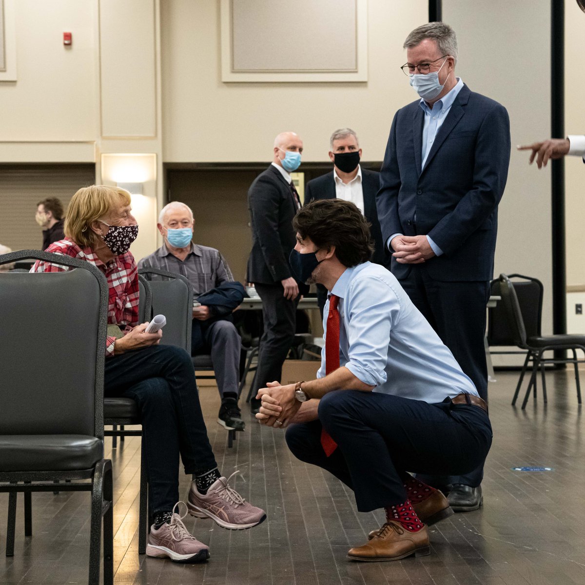 JimWatsonOttawa's tweet photo. This morning Prime Minister @JustinTrudeau, MP @AryaCanada and I visited the Nepean Sportsplex Community Vaccine Clinic to meet with residents who had just received their first dose of vaccine. 

A huge thank you to the staff at the clinic who are doing an incredible job! https://t.co/H0S6pGbmpx