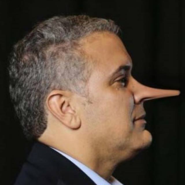 Kattybcn's tweet photo. @jcpastrana @IvanDuque No solo desde el año pasado ,Duque ha engañado a sus votantes desde siempre.
#ElCulebrero https://t.co/GcBlqNnqCQ