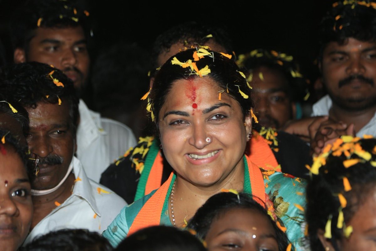 khushsundar's tweet photo. This love and admiration is all what one needs to work harder and for better. #mypeople #myconstituency 
#Vote4Kushboo
#kushboo4thousandlights 
#Vote4BJP
#Vote4Lotus https://t.co/7eoCZXPq0Q