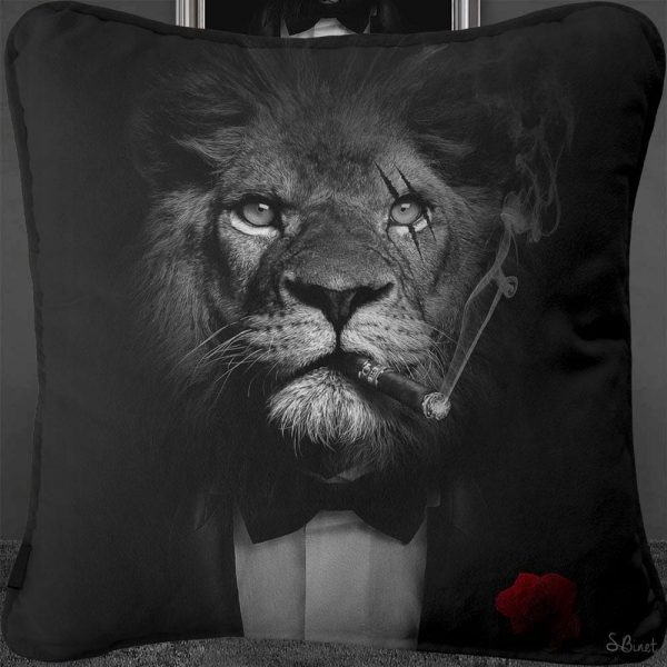 lussoro's tweet photo. Sylvain Binet BLACK &amp; WHITE LION Feather Filled Cushion 55cm

https://t.co/n6wXFt3XSt

#interior #interiordesign #design #homedecor #home #architecture #decor #furniture #interiors #art #homedesign #decoration #interiordesigner #inspiration #luxury #homesweethome #r #designer https://t.co/nEOTjlIRzF