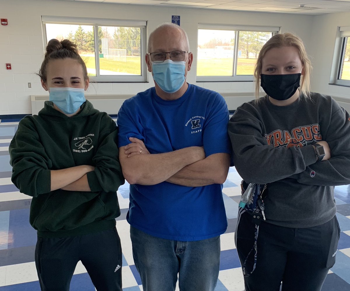 KendallEagles's tweet photo. Congratulations to Dave Ritchie on his retirement from KCS! 14 years he has bled blue for the high school! We wish him happiness and plenty of family time! #kendallpride https://t.co/oCqptuu43V