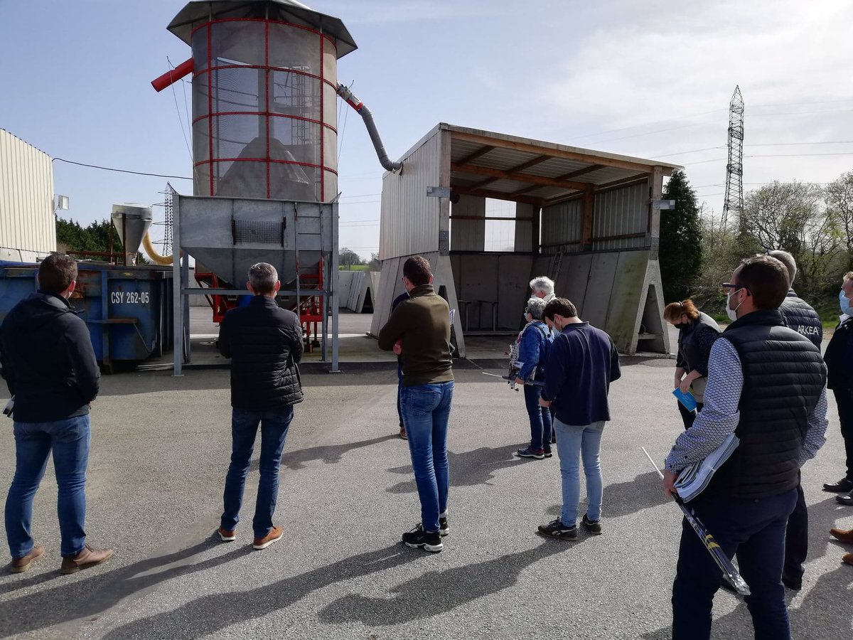 Aujourd'hui, notre coopérative adhérente Terres de l'Ouest accueillait notre rencontre territoriale du jour. Ce moment privilégié d'échanges avec nos adhérents s'est poursuivi par la visite des installations de la coopérative. #agribretagne