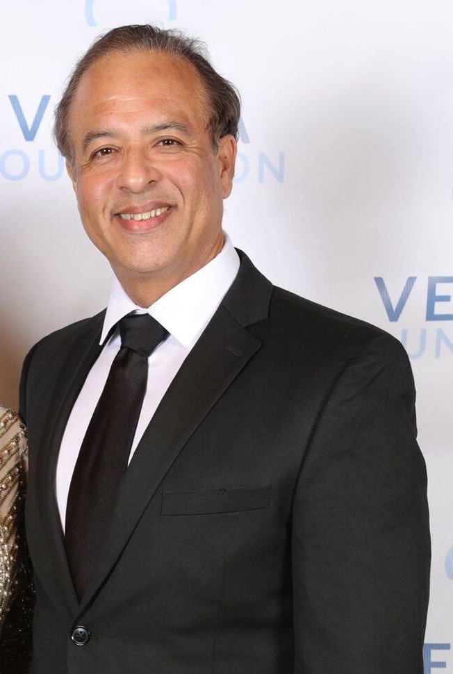 VermaFdn's tweet photo. It’s #nationaldoctorsday2021 so we want to recognize the physicians who serve our community and say thank you for your dedication to patients and families. We want to give a special shout-out to our co-founder, Dr. Omesh Verma for the work he does for those battling cancer. https://t.co/SfIAthModc