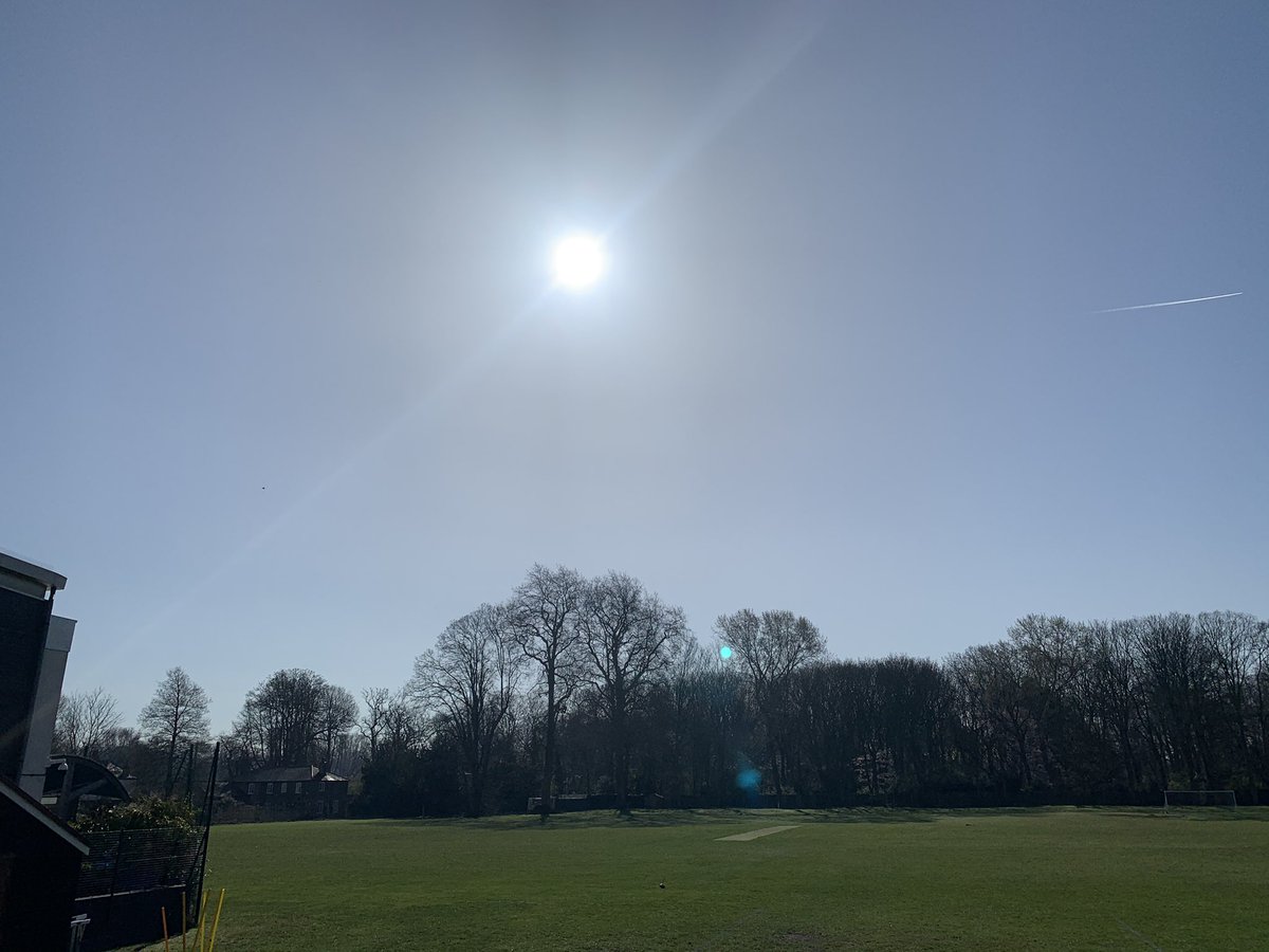 MWateridgePE's tweet photo. 5 lessons + club in the sun, bit burnt but what a day for it ❤️☀️😎 https://t.co/Le0eREHVju