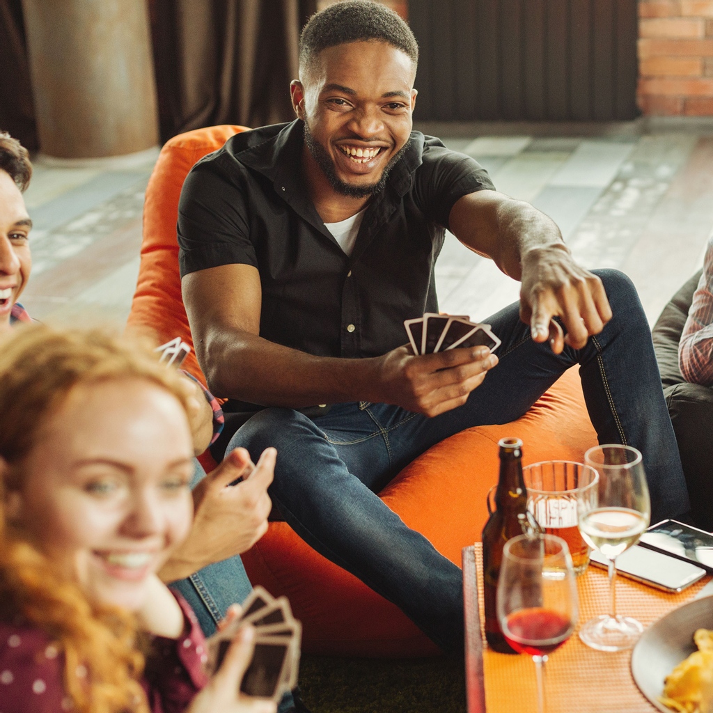 A game where eights are bad and the one with the highest points loses. 

What game? Crazy Eights! One of our favorites. Learn how to play here: mrplayingcard.com/our-favorite-p…

#cardgames #playingcards