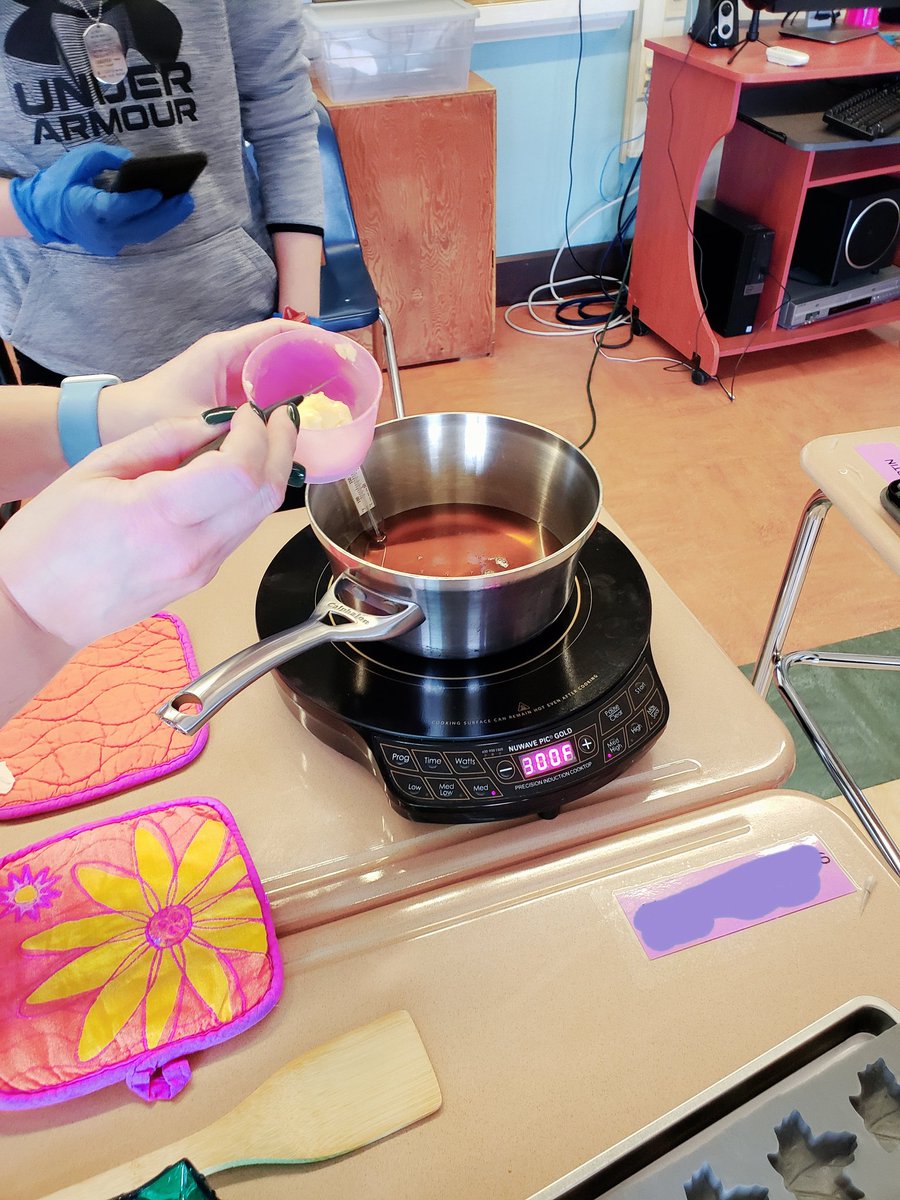 grituntapped's tweet photo. There's a lot of science in candy making! What can your maple syrup do?
#kidcandymakers
#maplesweets https://t.co/KRPRJSf6vP