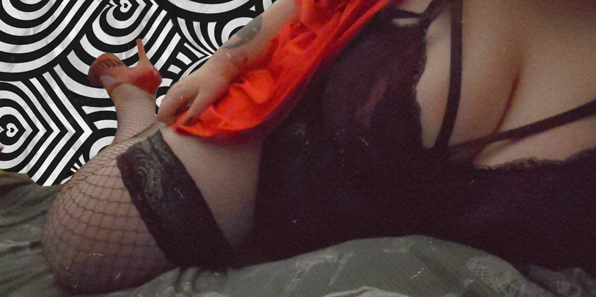 cosplaying_goth's tweet photo. https://t.co/E6403KVRoO

Free lewds for a week ♥️

#goth #onlyfans #onlyfanspromo https://t.co/R1J9DSvUJL
