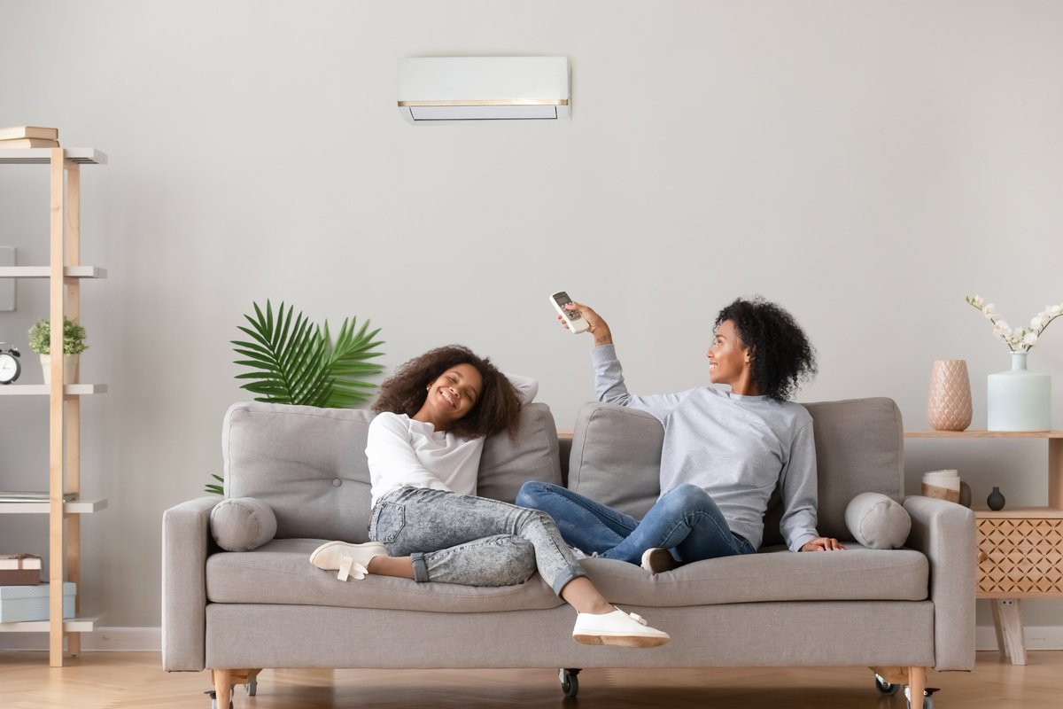 OmegaContractor's tweet photo. Spring has arrived and is quickly heating up the Southwest! As a result, A/C units are once again roaring to life. In our latest blog, we offer tips for keeping your A/C running smoothly this spring, check it out here! https://t.co/PNn1CNUYMm https://t.co/PyBCetki3W