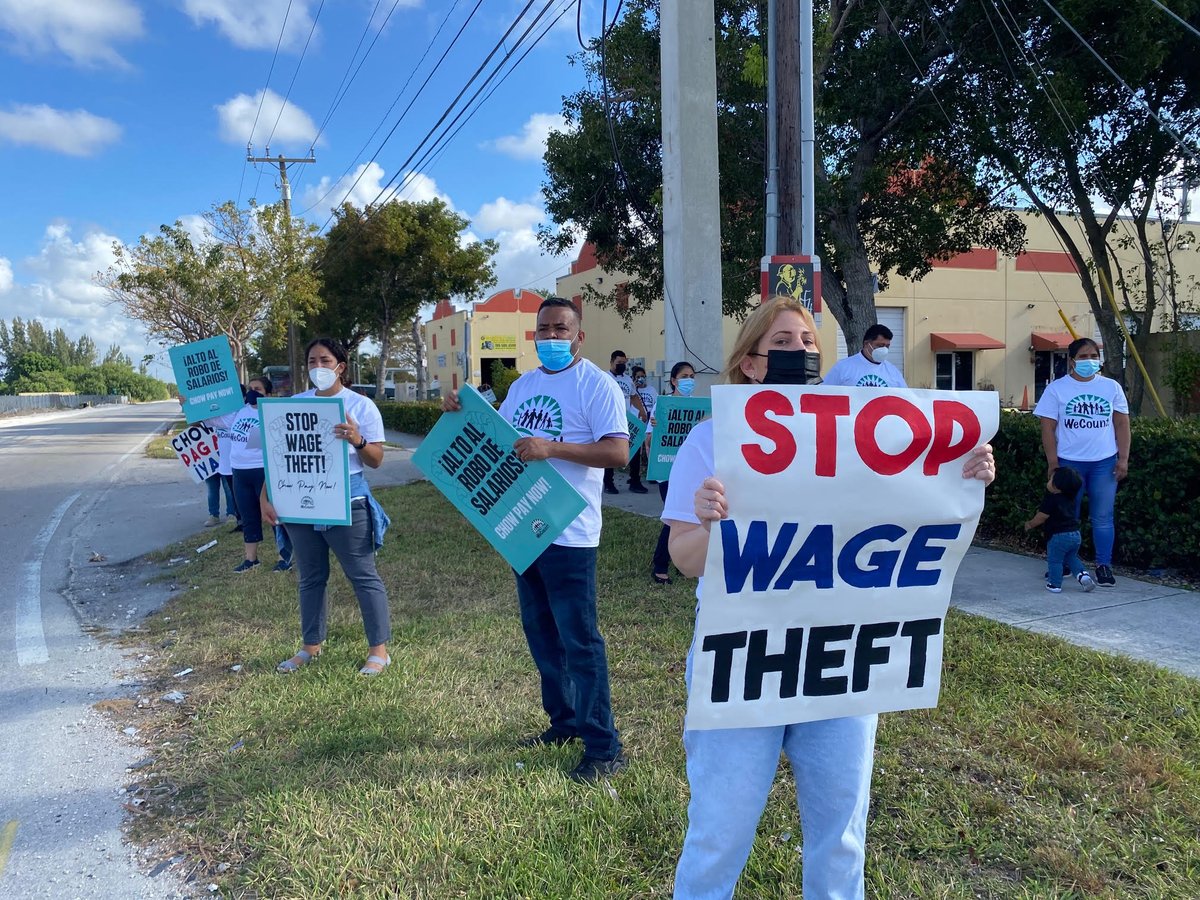 📣📣 Se ve, se siente! El pueblo está presente! Today, our members & allies came together to protest Chow Roofing Services for stealing $12,000+ in wages from day laborers. Our campaign is just starting, and we won't stop  until we make #ChowPayNow! #StopWageTheft
