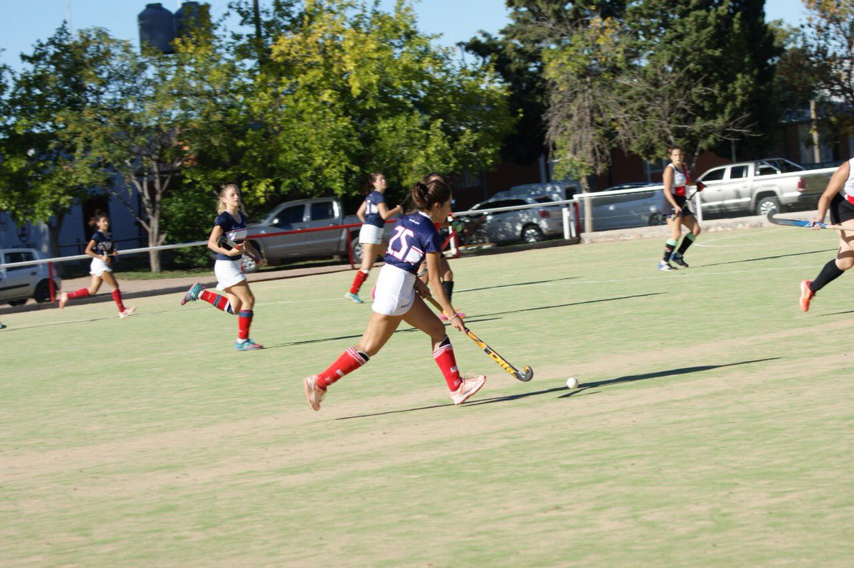 BelgranoRC's tweet photo. #hockey #primeradamas #clasico 

🔺Primera Damas tuvo clásico el pasado domingo!!! Te dejamos lo mejor de BRC vs SJRC! 🔵

🔺Álbum completó en Facebook! 

📸ph Juan Godoy Carbonetti

#quelindoserdelprocer
#belgranorugbyclub https://t.co/w8kbgbd27s
