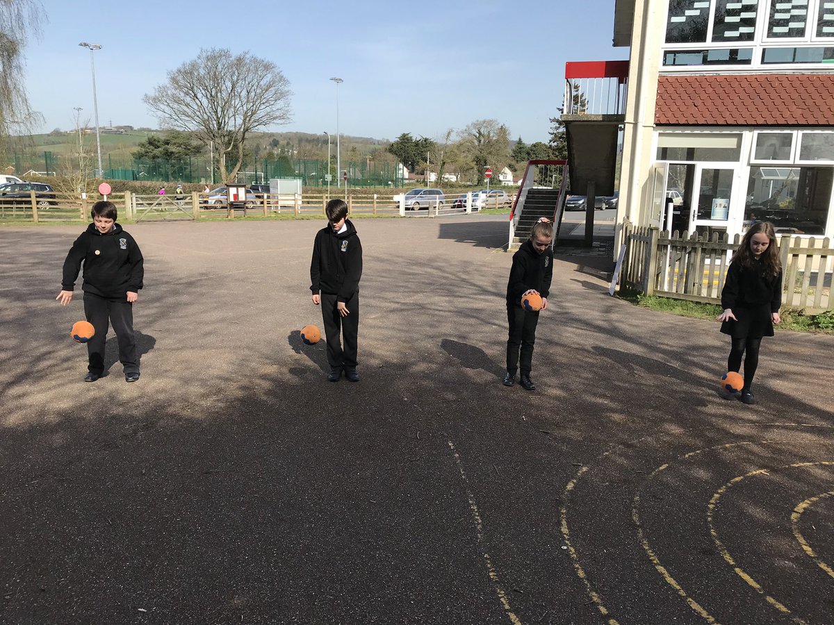 🔥YEAR 6 CHAMPIONS🔥

🏀Our Year 6 class took part in a numbers of basketball challenges today within their PE session with Mr Troman 

🏀Tyler, Joey, Elisia and Isabelle were our overall winners (see images) but Mr Troman was proud of all children that took part

#teamaxminster