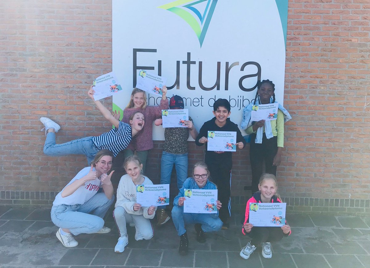 Yes! Groep 7 is geslaagd voor het eerste gedeelte van het verkeersexamen! @NoorderBasis <a href="/Heerenveen/">Gemeente Heerenveen</a> <a href="/VeiligVerkeer/">Veilig Verkeer Nederland</a>