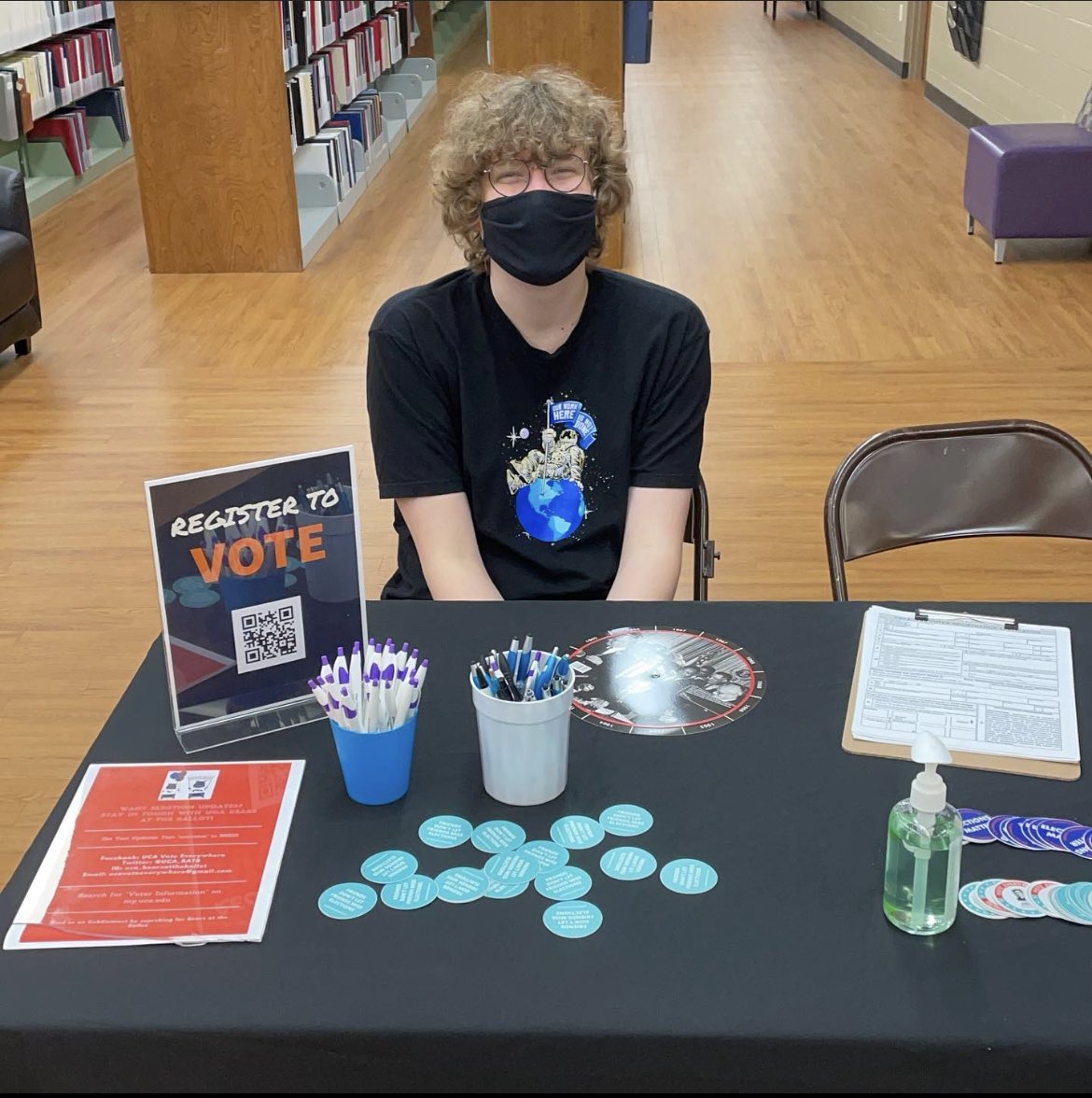 UCA_BATB's tweet photo. Come see us in the library and REGISTER TO VOTE!!!! We’re here until 2:30! https://t.co/qIZpQBng7k