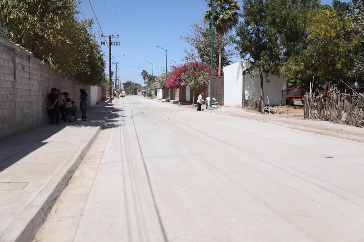 SinaloaSop's tweet photo. Inversión Histórica en Obras de Pavimentación para la Sindicatura  de  Culiacancito, en la Capital Sinaloense. Más de 18 MDP. Ha invertido @sinaloagobmx de @QuirinoOC .https://t.co/LhBFNQ9PaL https://t.co/ELxsGmWtmp