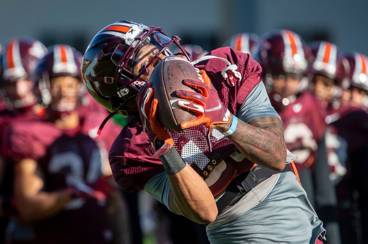 HokiesFB's tweet photo. Practice 7️⃣ 📸 

#Hokies 🦃 https://t.co/Bfb80BBxIM