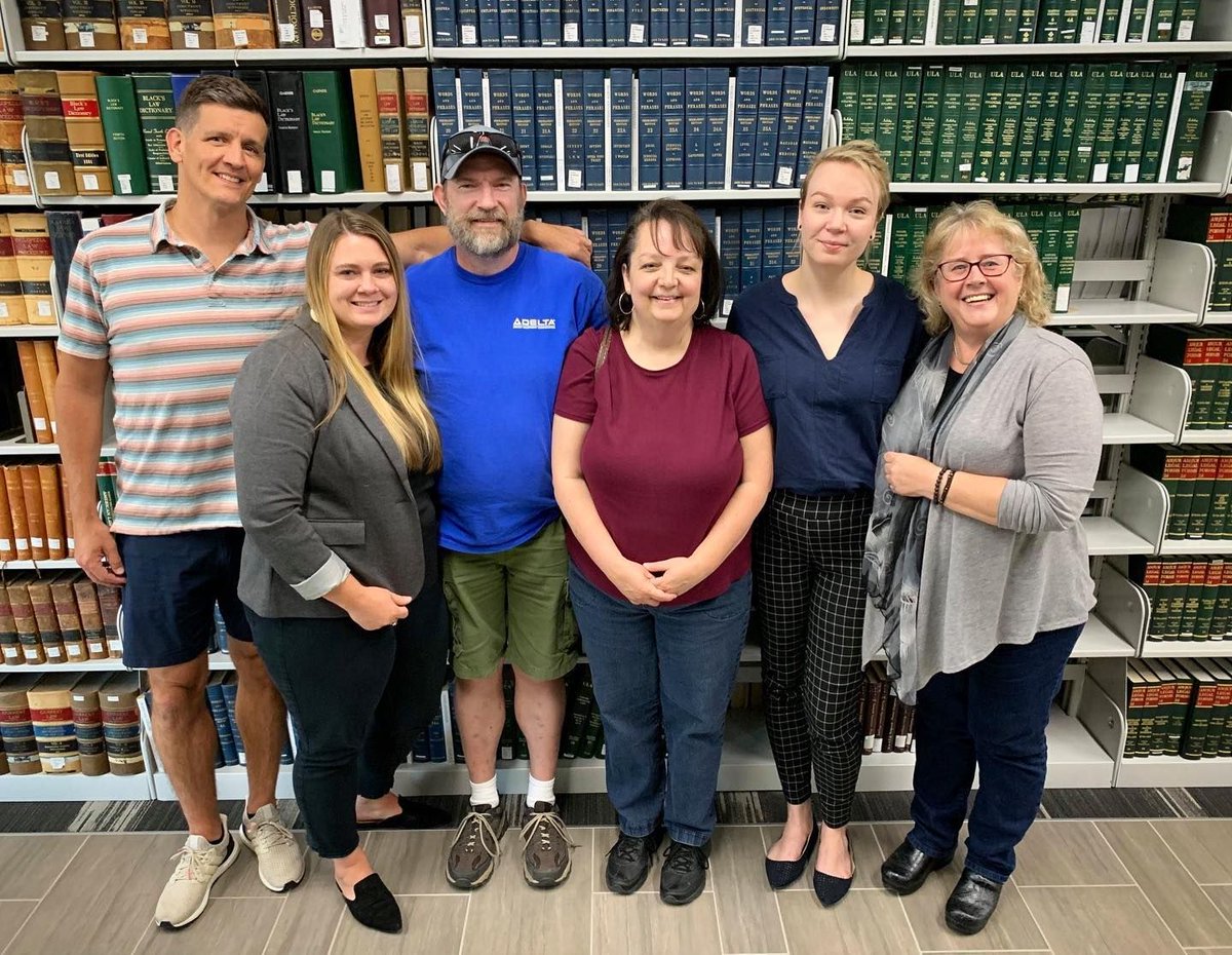 Wrongful convictions not only impact the wrongfully incarcerated individual, but their entire family. Pictured is RMIC Exoneree Chris Wickham, and his wife Lisa (center), with RMIC attorneys and staff. Read more about Chris' innocence story on our website buff.ly/3mzzahn