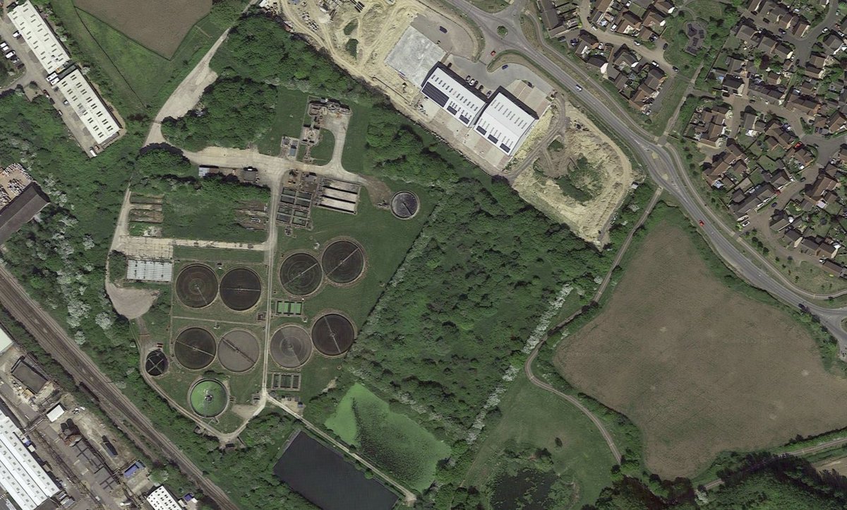 14_gateway's tweet photo. Planning Application Weekly Update #3 – From consultee, Anglian Water -‘The foul drainage from this development is in the catchment of Stowmarket Water Recycling Centre which currently does not have capacity to treat the flows from the development site’.  #RETHINKGATEWAY14 https://t.co/ZUBFUKaxWh