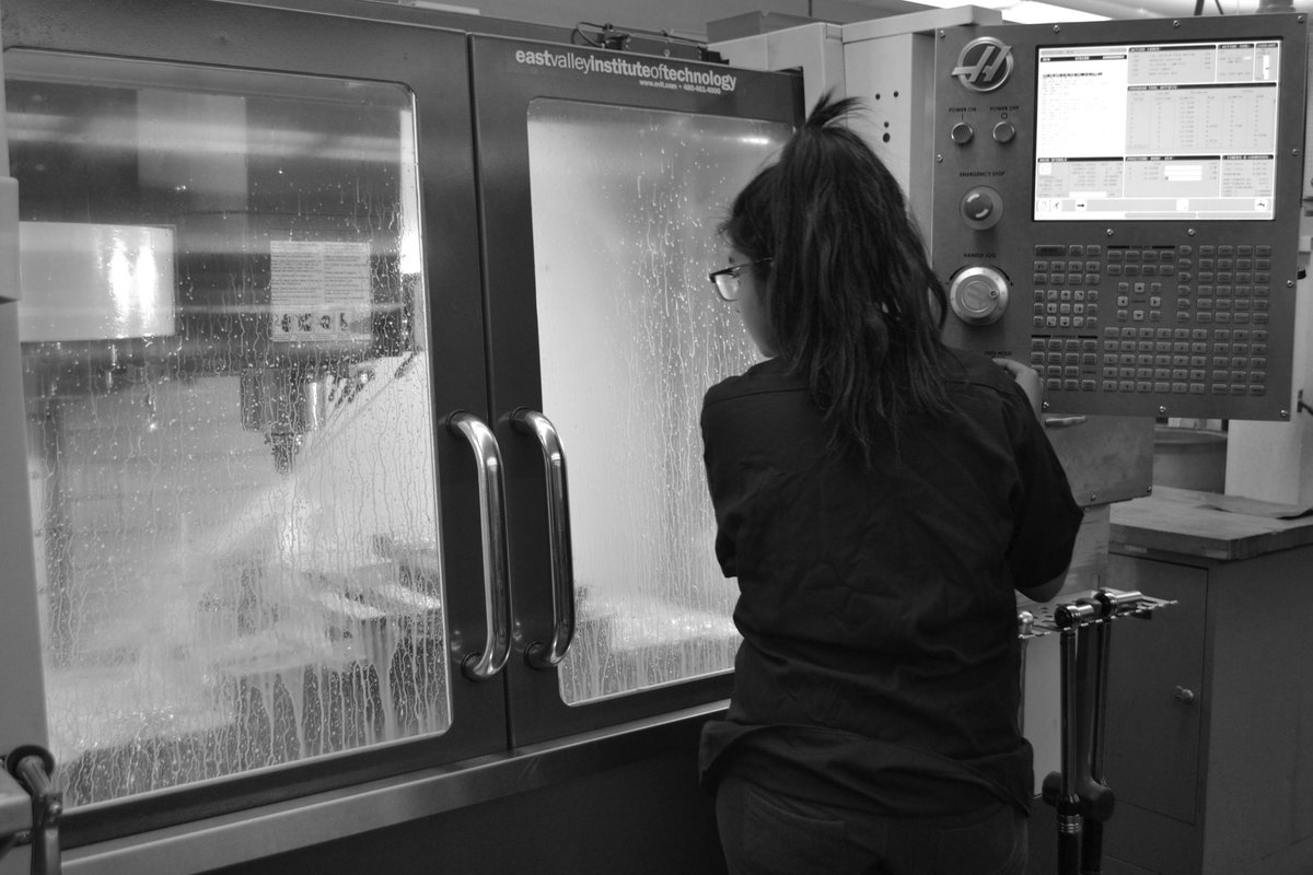 EVITnews's tweet photo. She can. She will. She is the future. 

#WomenInCTE #ChooseToChallenge
#EVITChangesLives #WeAreEVIT https://t.co/Y2ZzwPMf2n