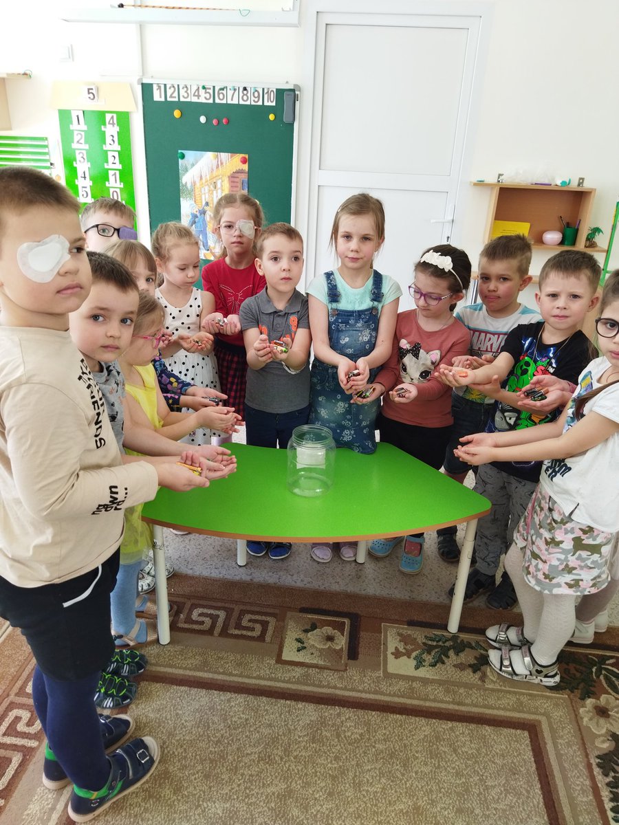 uUE8i8Nnx7UUz9q's tweet photo. Для формирования представлений у детей  основ нравственно-экологического воспитания в группе 3 #Детскийсад15 
организована и проведена акция "Спасаем планету".
Дети совместно с родителями приняли активное участие в сборе обработанных батареек для дальнейшей правильной  утилизации https://t.co/7060enYK49