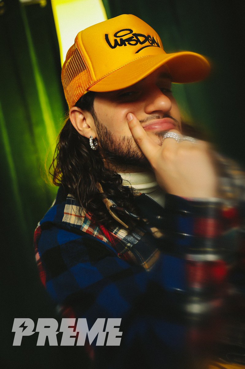 russdiemon's tweet photo. cover of PREME Magazine 🙏🏼🙏🏼 https://t.co/EO9VCcLd1j