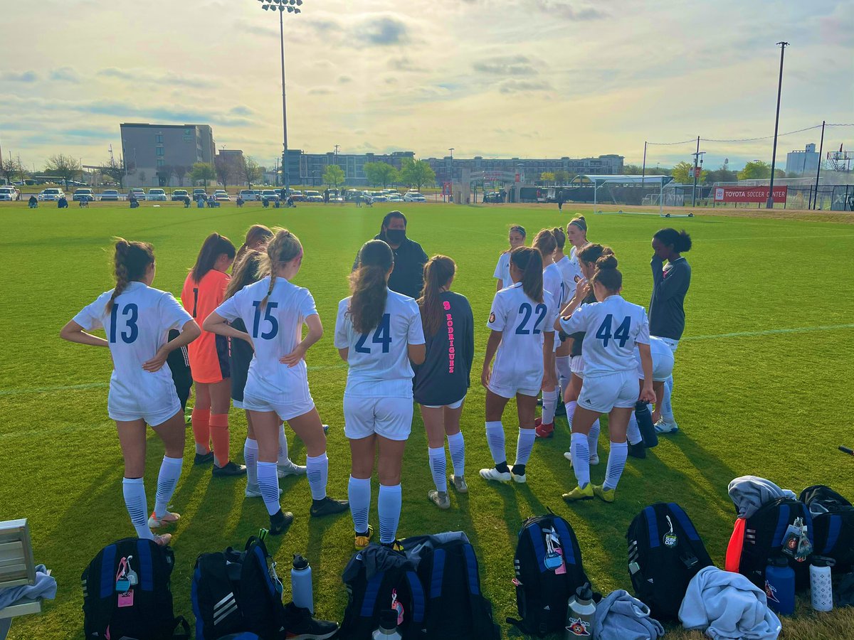 SolarECNL06's tweet photo. Still going!  We will get a rematch with DKSC U16 ECNL in the finals of @dallascup Thursday At 9:00 at Toyota Stadium. #solar #ecnl #dallascup https://t.co/6lvDXMKV3u