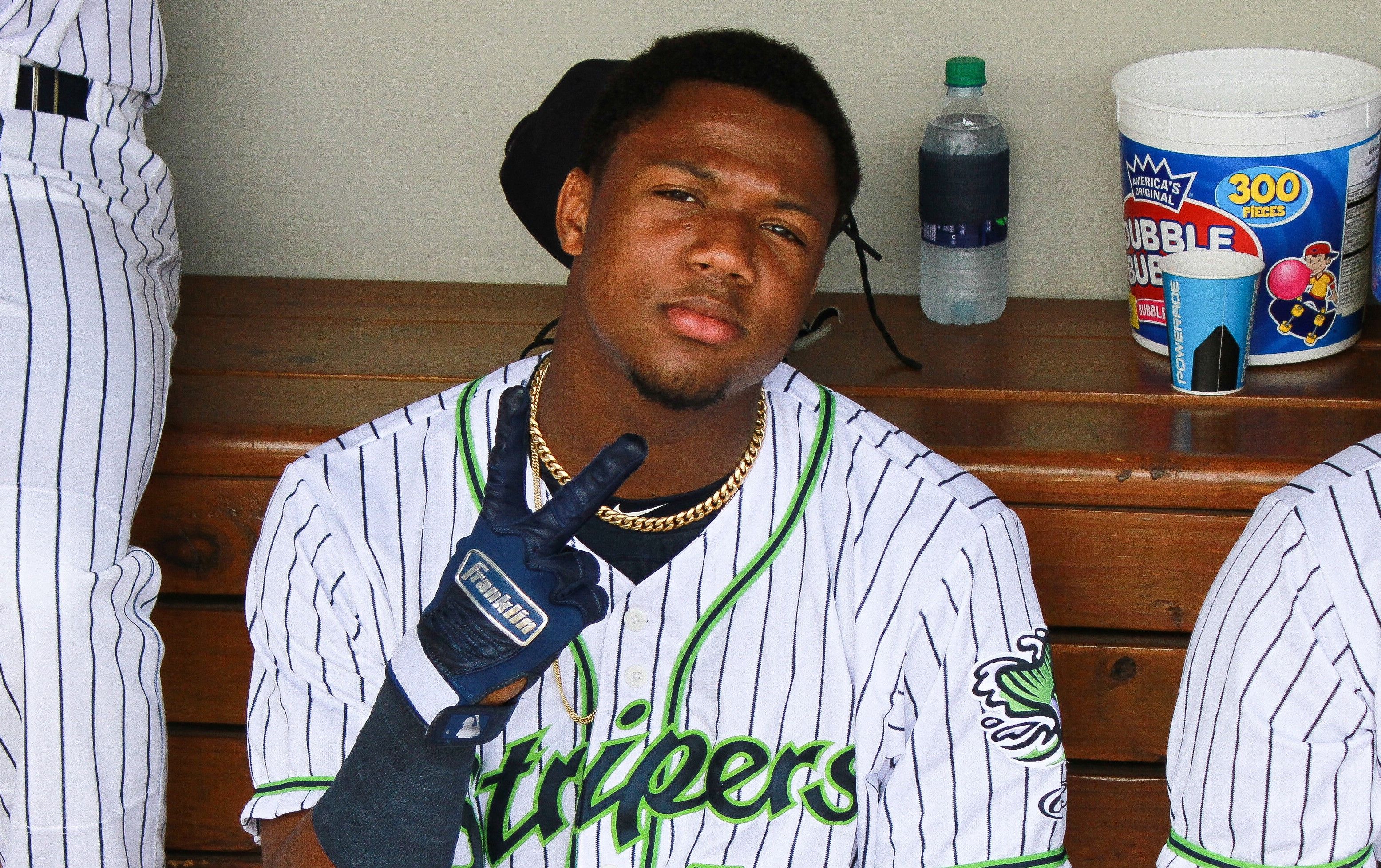 acuna stripers jersey