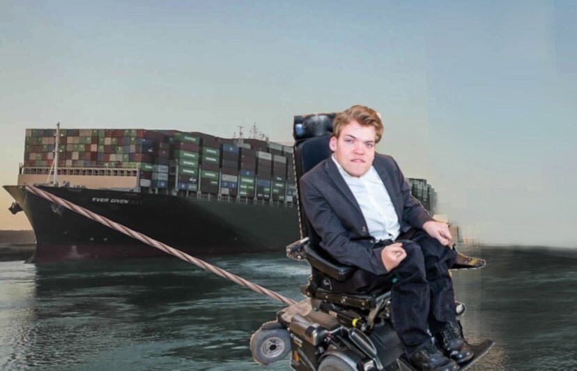 Så er der fri bane i Suez-kanalen.