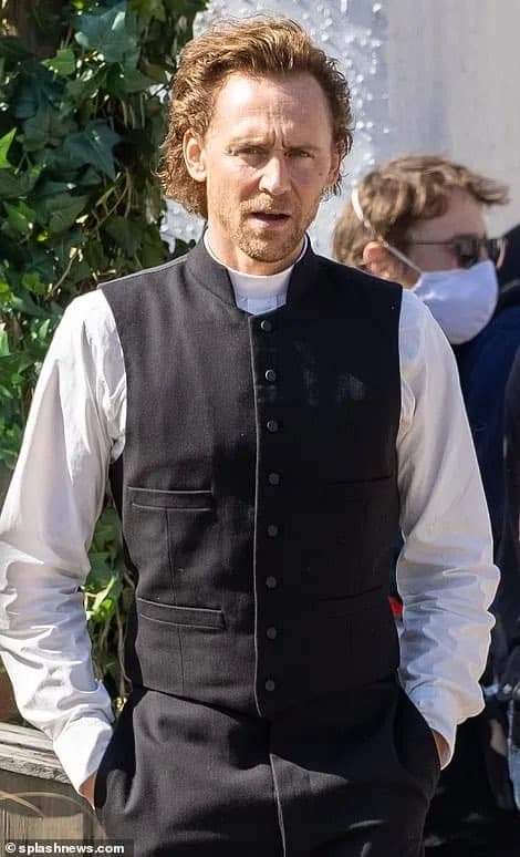 maryensenada's tweet image. CON SOLO VERTE ESTOY EN EL CIELO... ❤❤❤❤❤ #WilliamRansome #TheEssexSerpent #TomHiddleston