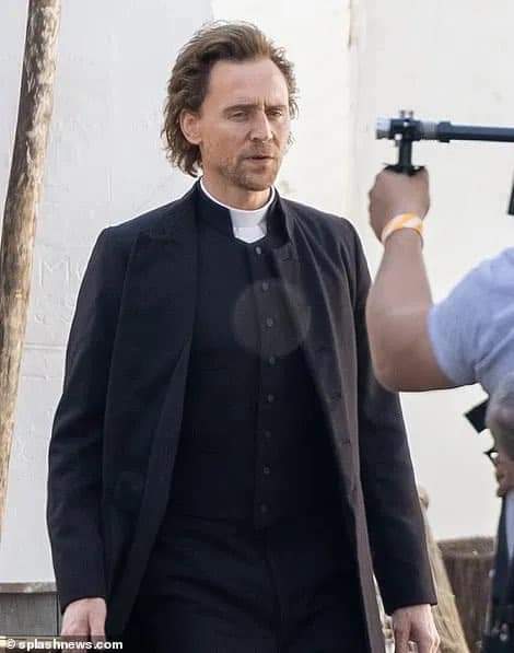 maryensenada's tweet image. CON SOLO VERTE ESTOY EN EL CIELO... ❤❤❤❤❤ #WilliamRansome #TheEssexSerpent #TomHiddleston