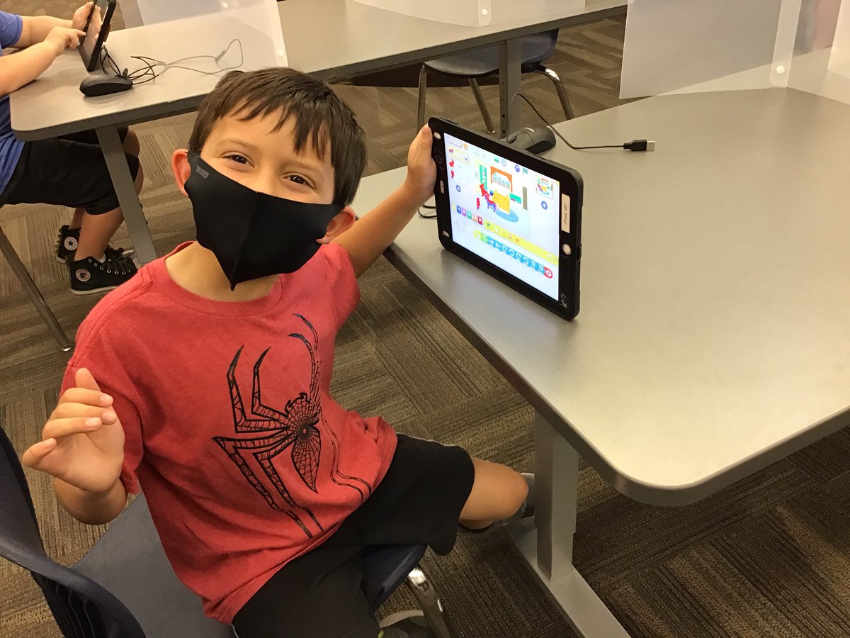 JeremyCD's tweet photo. Using the Start on Tap event button in ScratchJr. Making interactive programs. @scratch #scratchjr #scratch #coding #SuccessatSummit @SummitSchoolAhw @SummitIdea https://t.co/8sV9ssOpX2