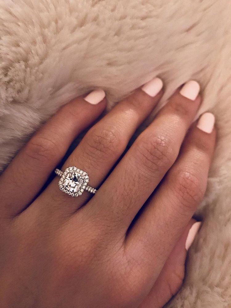 WedInLagos's tweet photo. We are doing rings today!😍
Let’s know your preferred taste. 
#Wedinlagos https://t.co/J8OsZjB8Tq