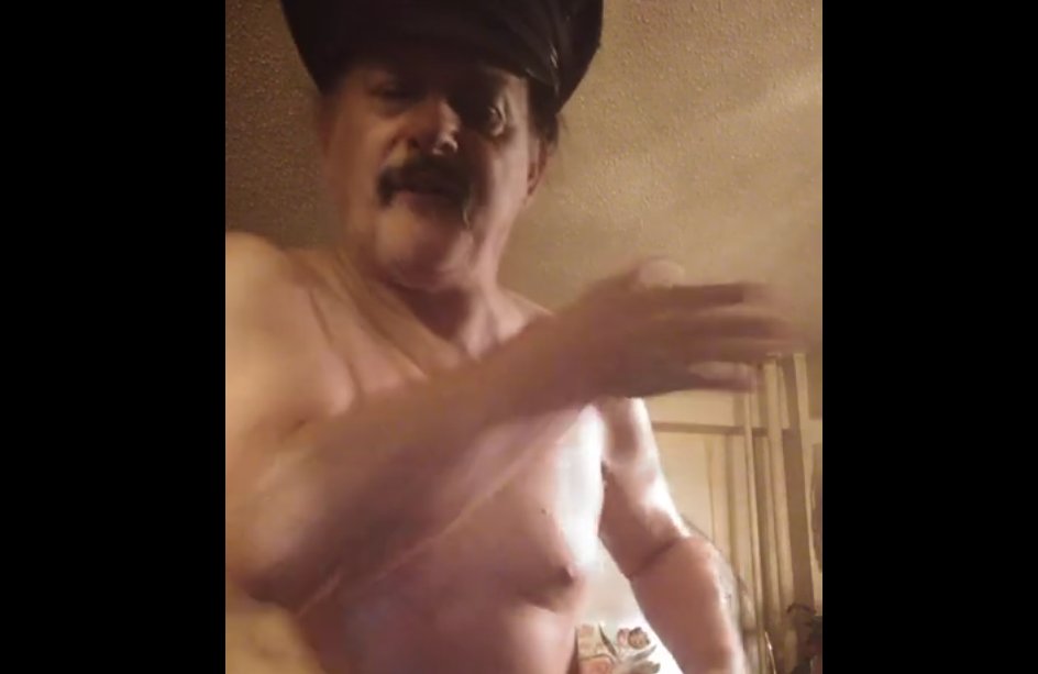 Robchampagne69's tweet photo. new video on my fans only enjoy https://t.co/B36eiMMCNU