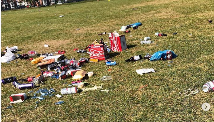 SheffCouncil's tweet photo. We want you to enjoy our gorgeous parks in the nice weather (more forecast tomorrow) but please do you to take your litter home if the bins are full.

Let's keep our parks lovely and litter free for everyone to enjoy.  Thanks #Sheffield!
#KeepBritainTidy https://t.co/OAfSLxY45w