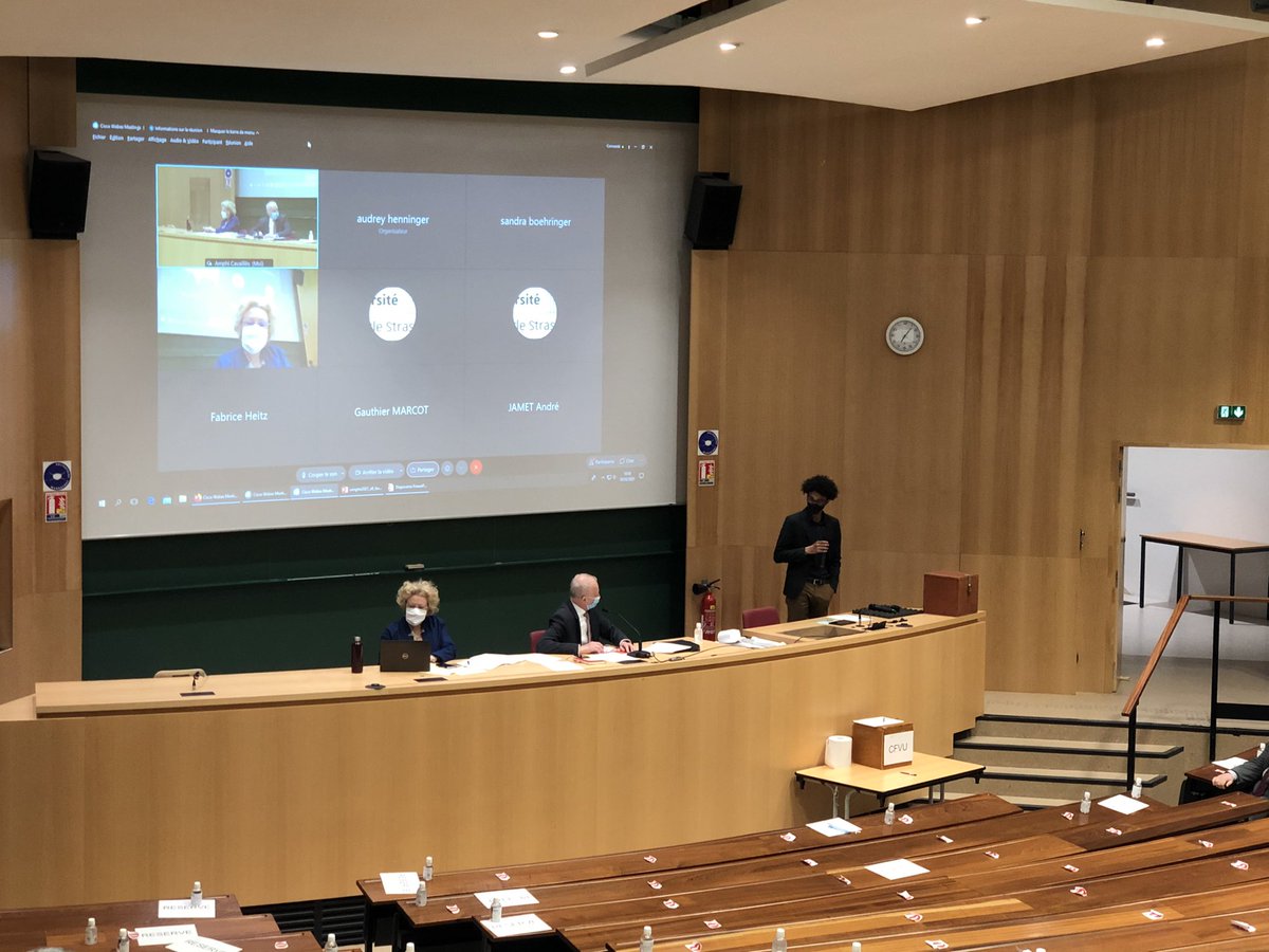 Félicitations à <a href="/Alexandre_Meny/">Alexandre Meny</a> et Léo Faconnier pour leurs élections respectives aux postes de VP VU et VPE CAC à l’<a href="/unistra/">-</a> !
Bon mandat à vous, je suis convaincu que vos actions permettront d’améliorer les conditions de vie et d’études à l’Université !
<a href="/AFGES/">AFGES, les Étudiant-e-s d'Alsace</a>